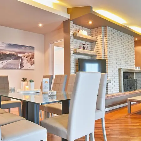 Exclusive Le Palme Villa